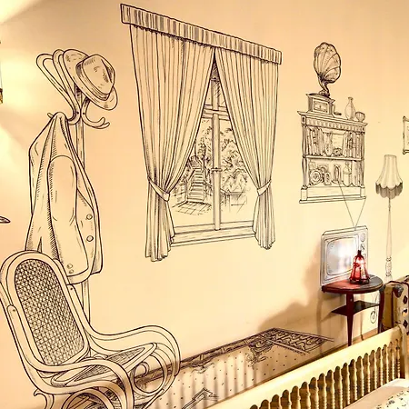 Lavender Circus Hostel, Doubles & Ensuites-3