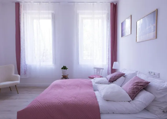 Wagner Villa 902 With Free Private Parking Budapest